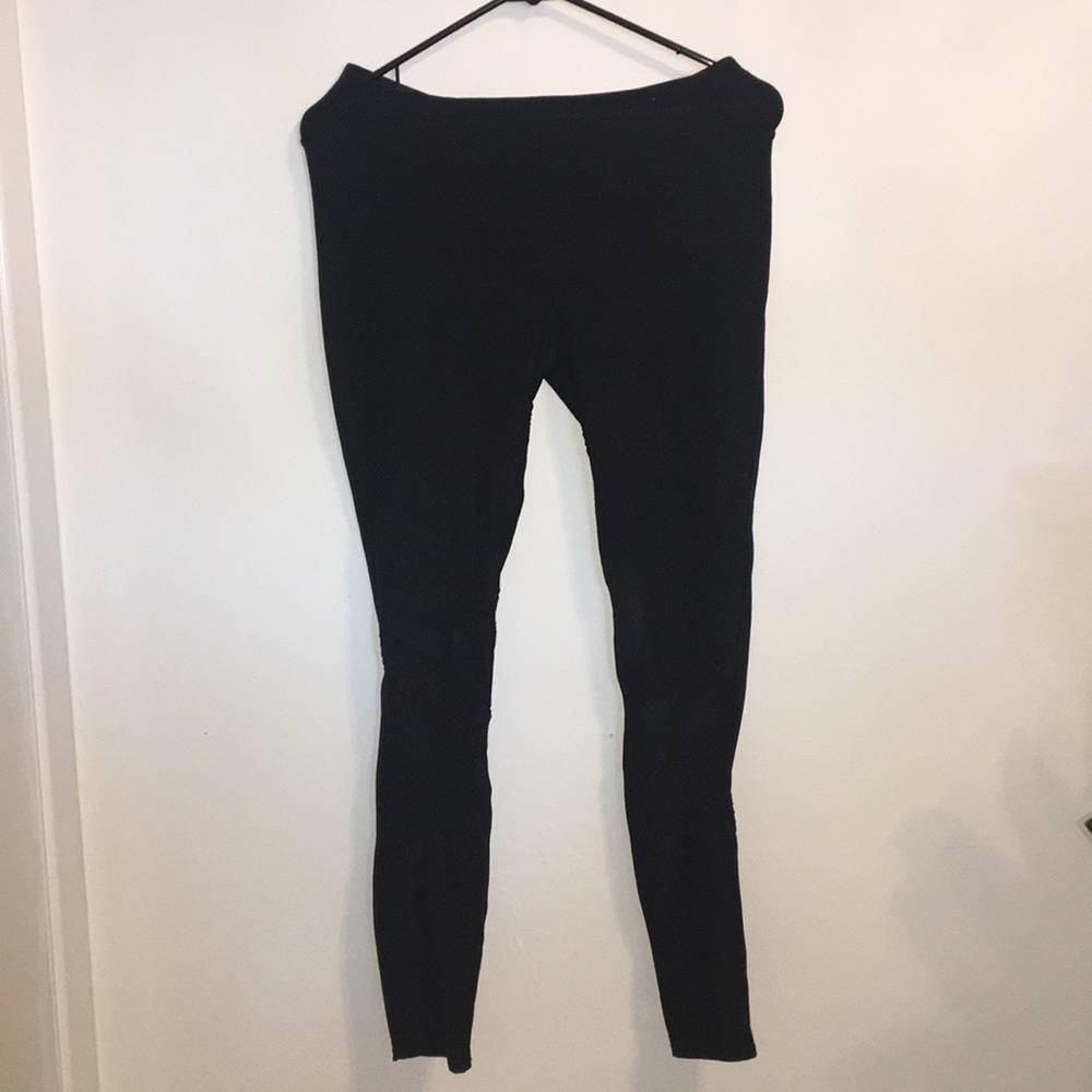 I am selling leggings